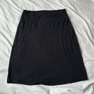 Isabella Oliver Chic Maternity Black Skirt